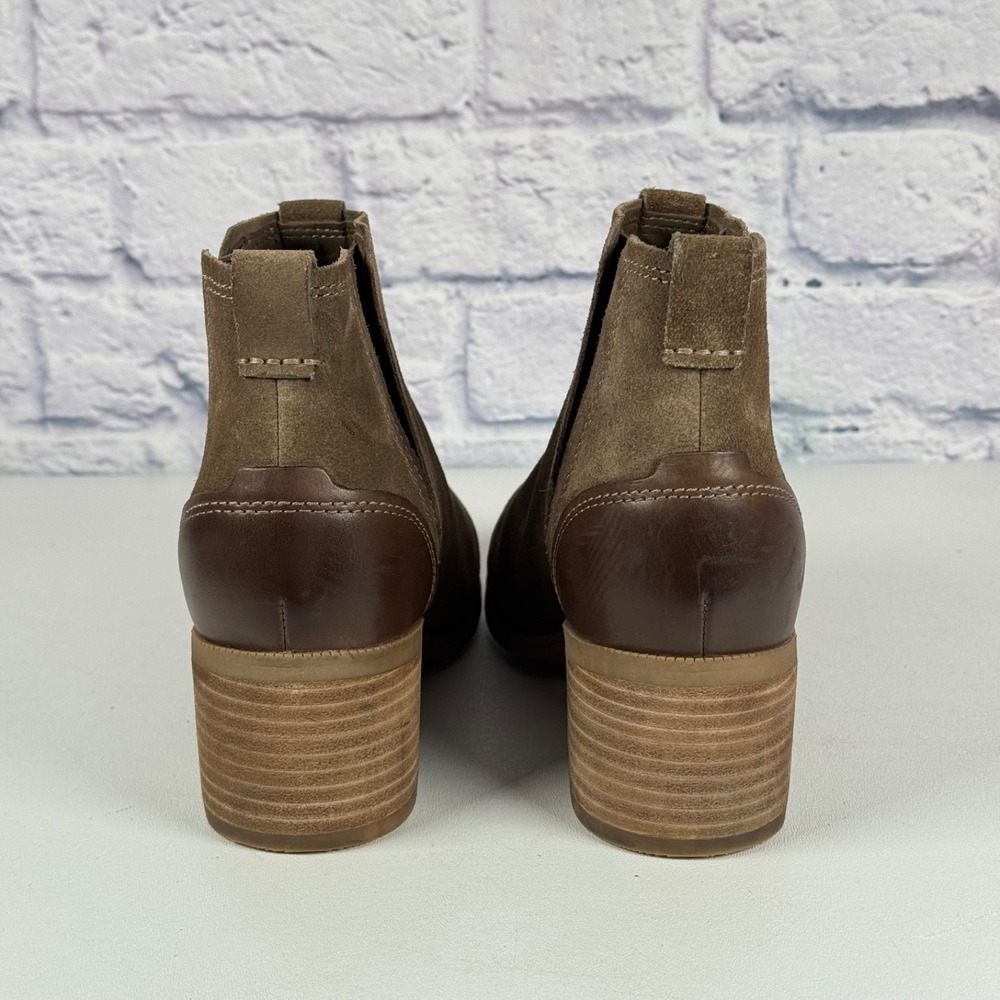 Clarks Maypearl Daisy Ankle Boots Booties Womens 10 Tan Suede Leather Block Heel - Picture 6 of 11